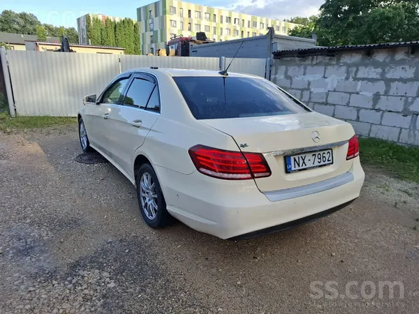 Mercedes Labā stāvokļī, bez Rūsas, Ta ar pirmo, no Vācijas,
