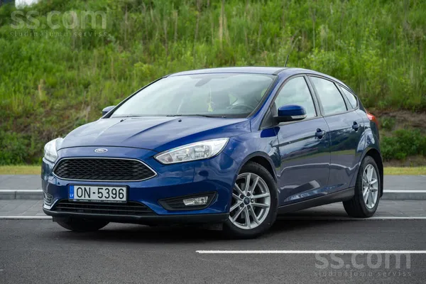 Ford Pārdod Ford Focus Titanium 1.0 Ecoboost 125zs, man