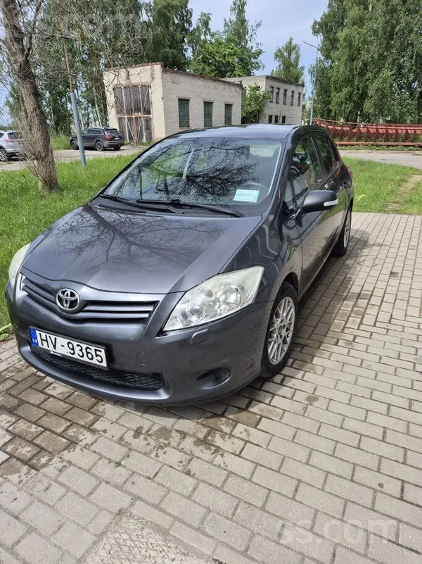Toyota Удобный, экономный авто не требующий вложений, в и