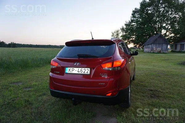 Hyundai Sakarā ar jaunās mašīnas iegādi. tiek pārdota ix35