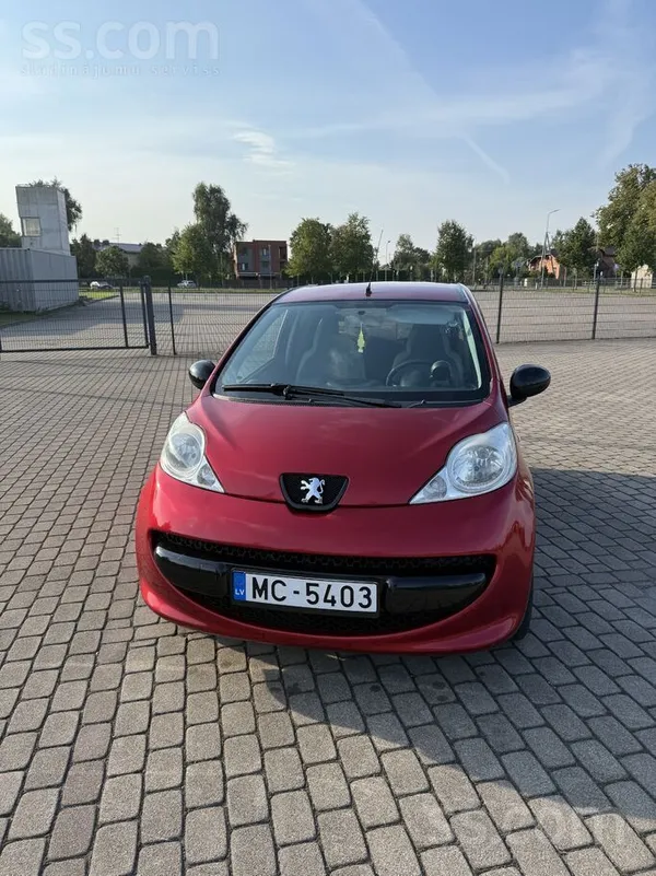 Pārdodu Peugeot 107, 2006. gads, sarkans. 
Ekonomisks un uzticams pilsētas