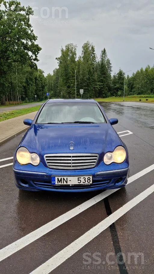Mercedes Pārdodu mercedes benz c class c240 benzins/ gaze. 