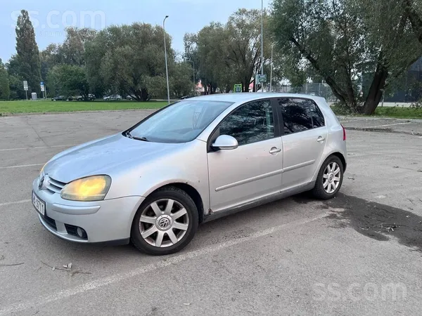 Volkswagen Pārdodu VW Golf 5. Dinamisks auto un vairāku gadu 