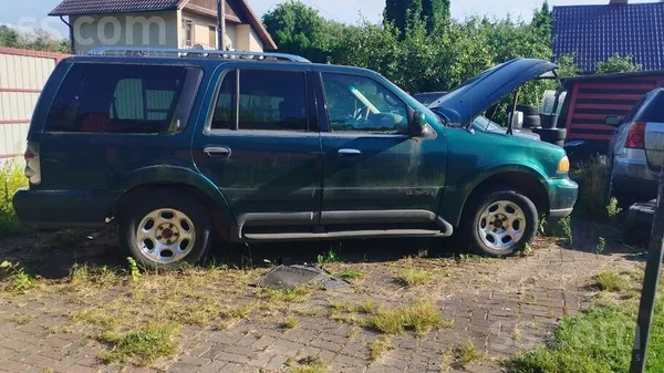 Lincoln Navigator - 1