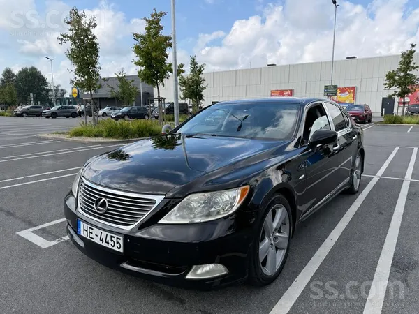 Lexus LS - 1