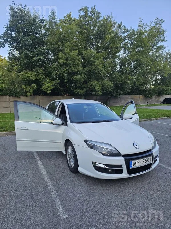 Renault Auto iegādāts jauns Latvijā, pieredzējis gan silta