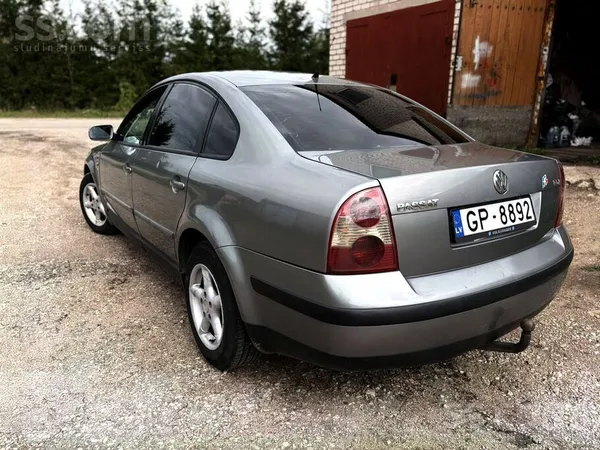Volkswagen Passat (B5) - 1