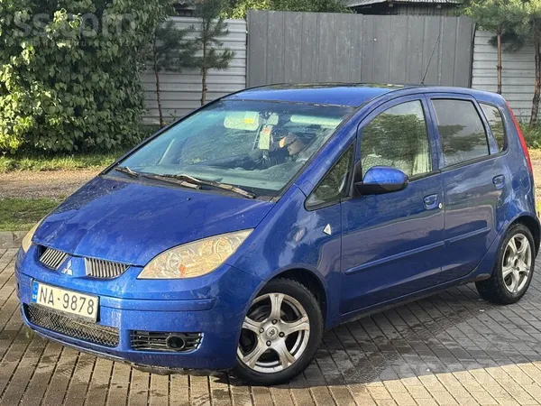 Mitsubishi Colt - 1