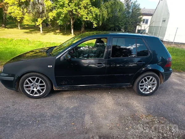 Volkswagen Golf 4 - 1