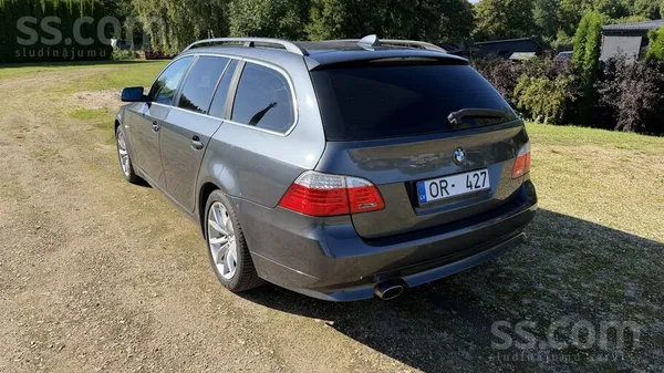 BMW 520 - 1