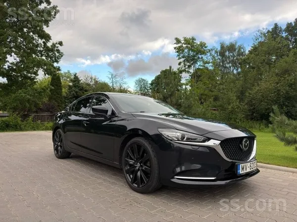 Mazda Машина куплена в Риге новая в салоне Mazda. Я един