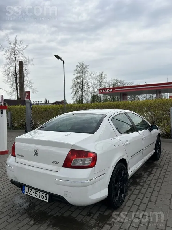 Peugeot Sveiki , pārdodu Pežo svaiga tehniskā apskate noma