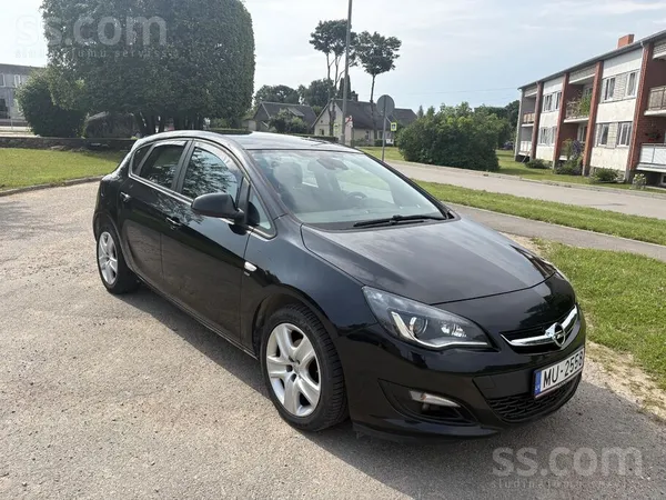 Opel Pārdodu Opel Astra -103kw/140zs. Ieguldīts remonts