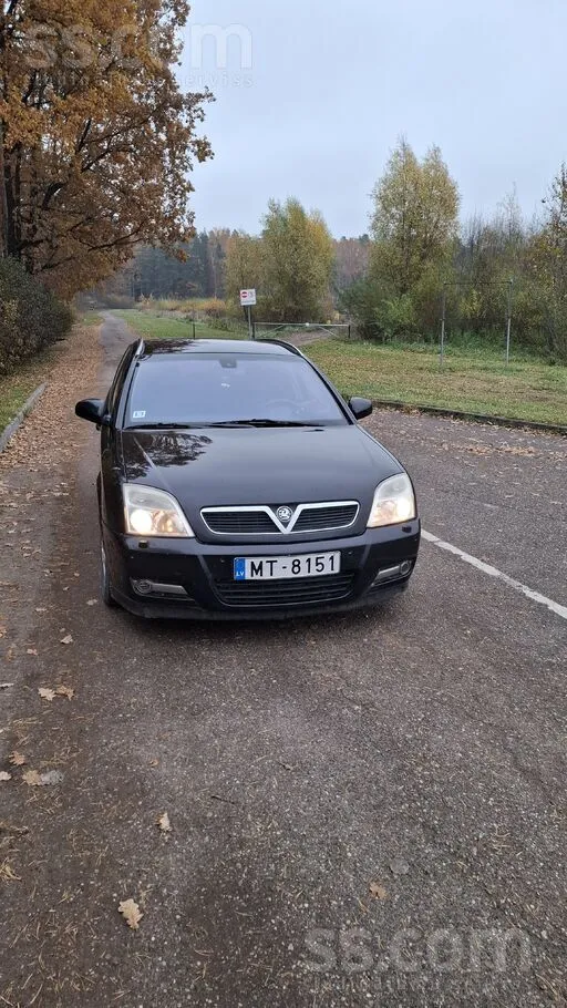 Opel Pārdodu opel signum bez apskates, vel braucams.
