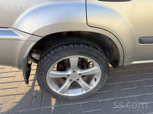 Nissan Nissan X trail ar tiko izieto jauno tehnisko apska