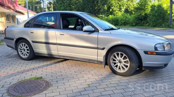 Volvo S80
