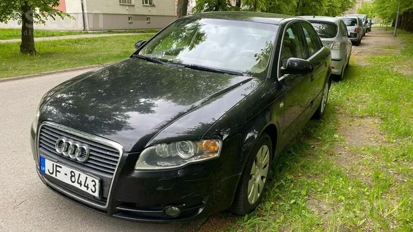 Audi Pārdodu Audi A4 2.0 Tdi (103 kW), 2006. gada, auto