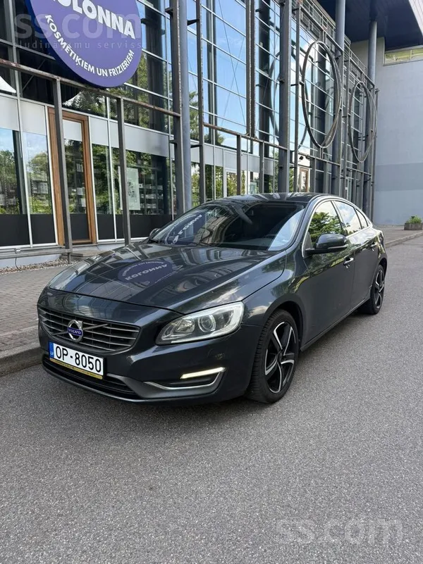 Volvo 7500€