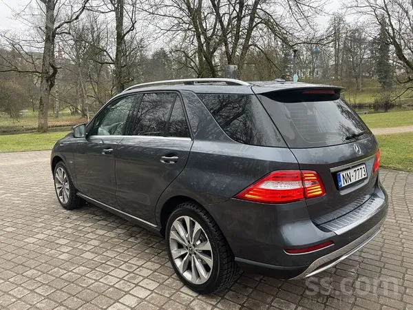 Mercedes-Benz ML 350 Bluetec 4Matic (W166) – 190 kW / 258 ZS
Uzticams un ja