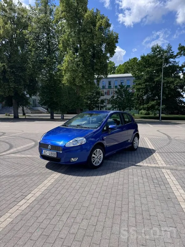 Fiat LV Auto labā un braucamā stāvoklī. Viena īpašnieka