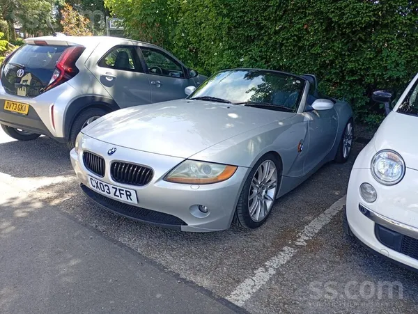 BMW Angļu z4, dokumenti kārtībā, vēl atrodas Anglijā. 