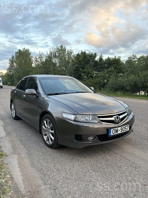 Honda Pārdodu Honda Accord 2.4 benzīns, automātiskā pārn