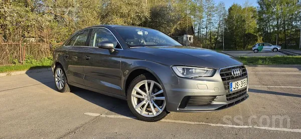 Audi Pārdodu koptu Audi A3 sedanu ("Limousine") labā vi