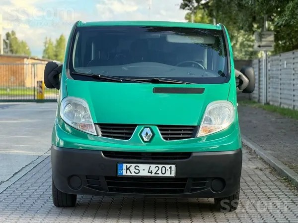 Renault Trafic - 1