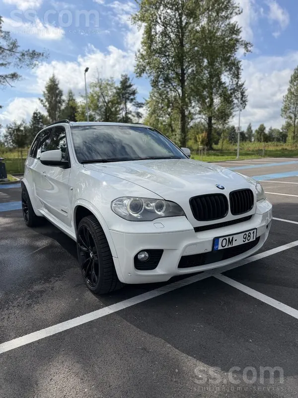 BMW Pārdodu BMW X5 E70 3, 0 X-Drive dīzelis ar 225 kw 