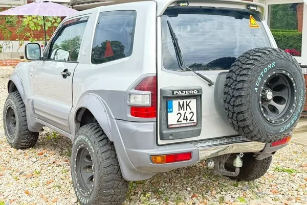 Mitsubishi Pārmetināts