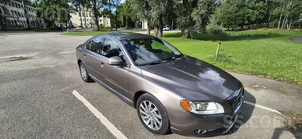 Pārdod privātpersona Volvo S80 ar D3 120kw 5cilindru dīzeļdzinēju, sešpakāpj