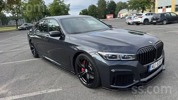 BMW Pārdodu BMW 750Li xDrive G12. Maksimālā komplektāc