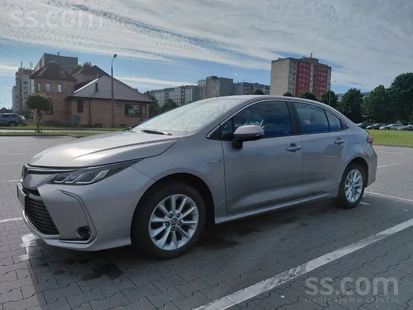 Toyota Продается Toyota Corolla 1.8 Hybrid Comfort, 2021 