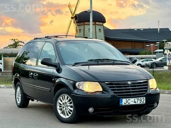 Chrysler Chrysler Voyager 2007g Facelift / Automāts 2.8D