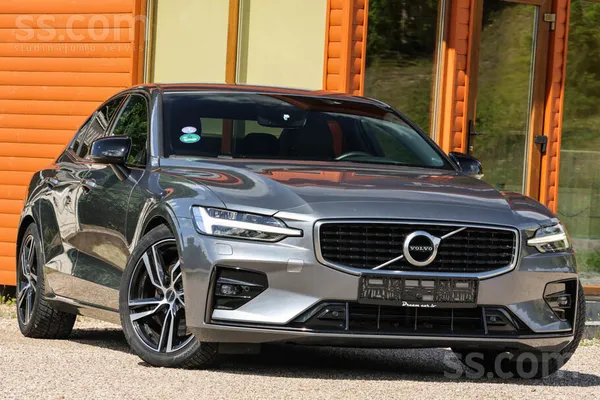 Volvo R-Design. 2.0T5 - 250zs. Tikko no Nīderlandes, bez