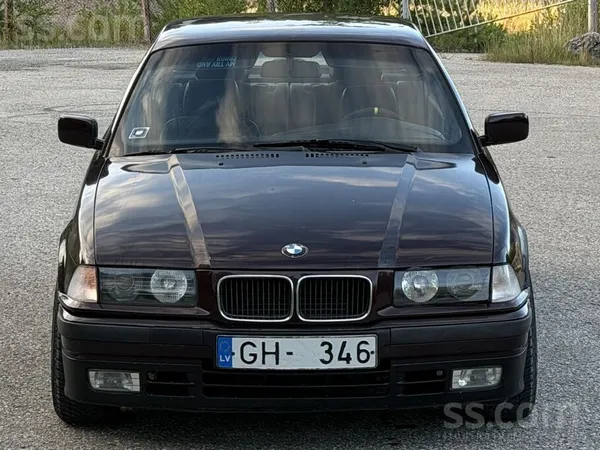 BMW Pārdod E36 M52B25 Brokatrot metallic kupeju