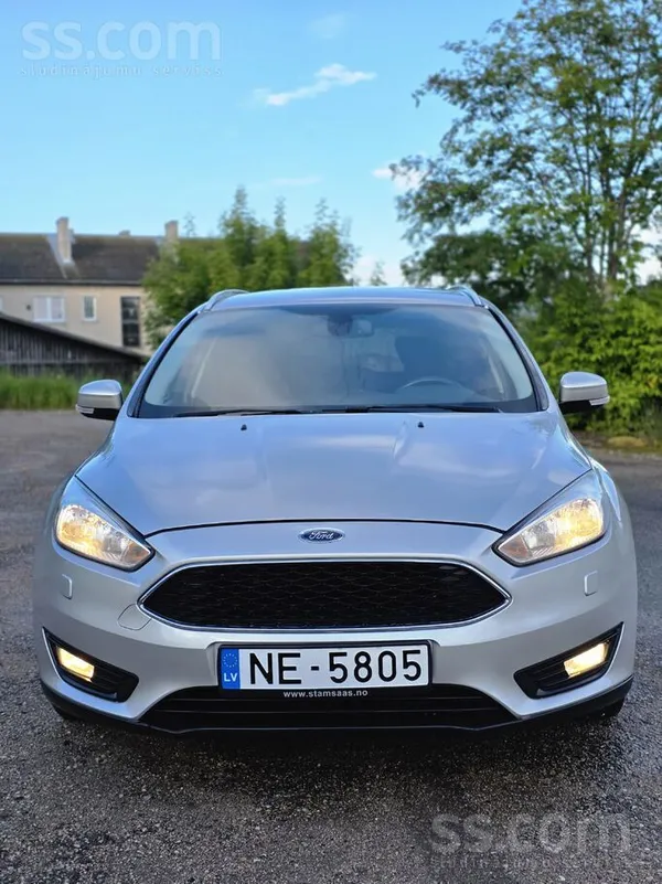Ford Focus - 1