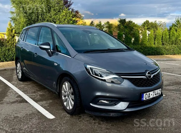 Opel Pārdodu koptu un uzticamu ģimenes auto – Opel Zafi