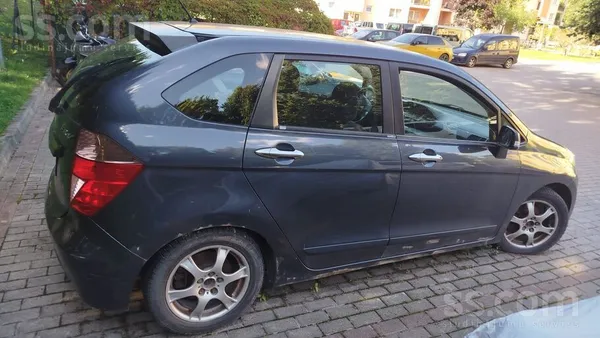 Honda Motors, ritošā daļa un salons ļoti labā stāvoklī, 