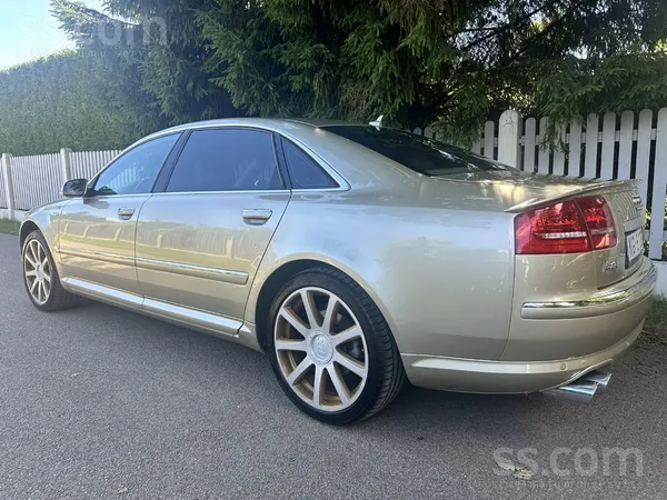 Audi Pārdodu koptu un ļoti labi uzturētu Audi A8L 4.2 q