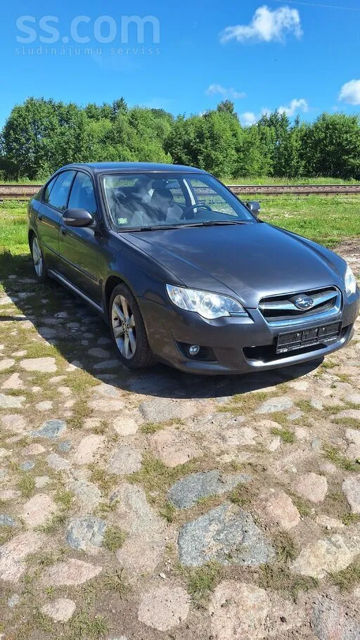 Subaru Rūc, brauc, bremzē. Vizuāli diezgan labs. Vairāk d