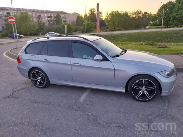 BMW Продам отличный авто. Новый ТО. Вложений не требуе