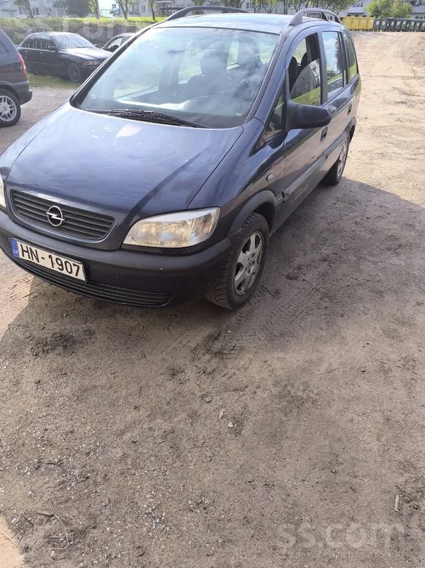 Opel Rūc, brauc, bremzē. motors eļļu netērē ...