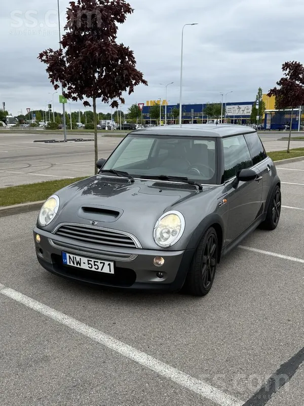 Pārdodas Mini Cooper S R53 2003.gada , svaiga TA, nodoklis pilnā apmērā samaksāts , auto labā gan vizuāla gan tehniskā stāvok ...