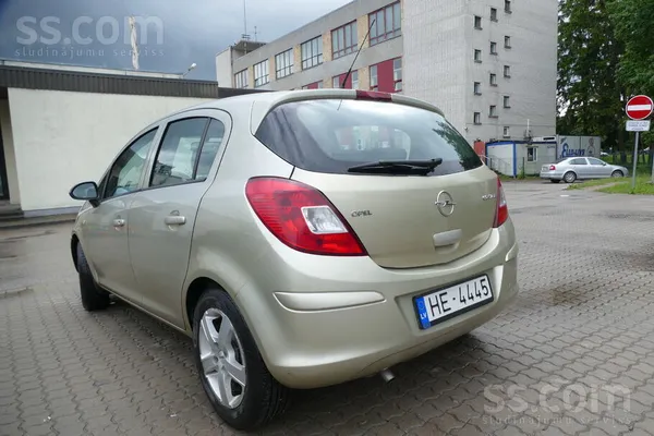 Opel Mašīna tehniskā stāvoklī. TA iziet ar pirmo reizi.