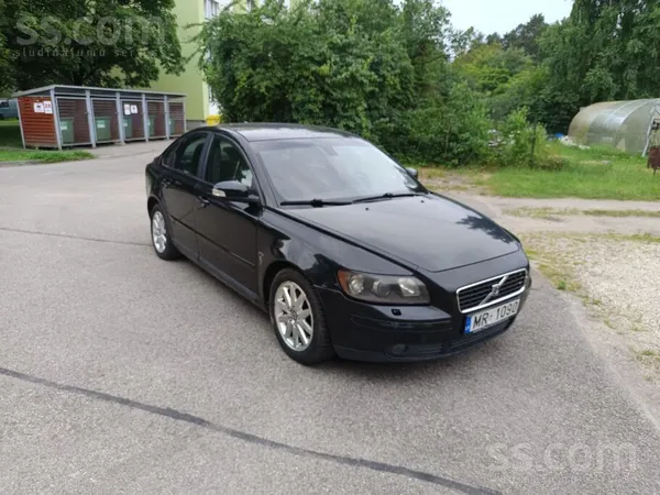 Volvo Benzīns Gāze. Automāts. Varat piedāvāt savas adekv