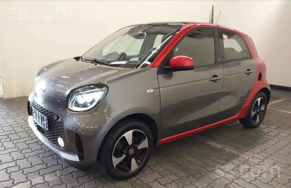 Smart EQ Forfour “Premium” 
Krāsa: Grey/ Red
Dzinēja jauda: 41kw (56 Ps).