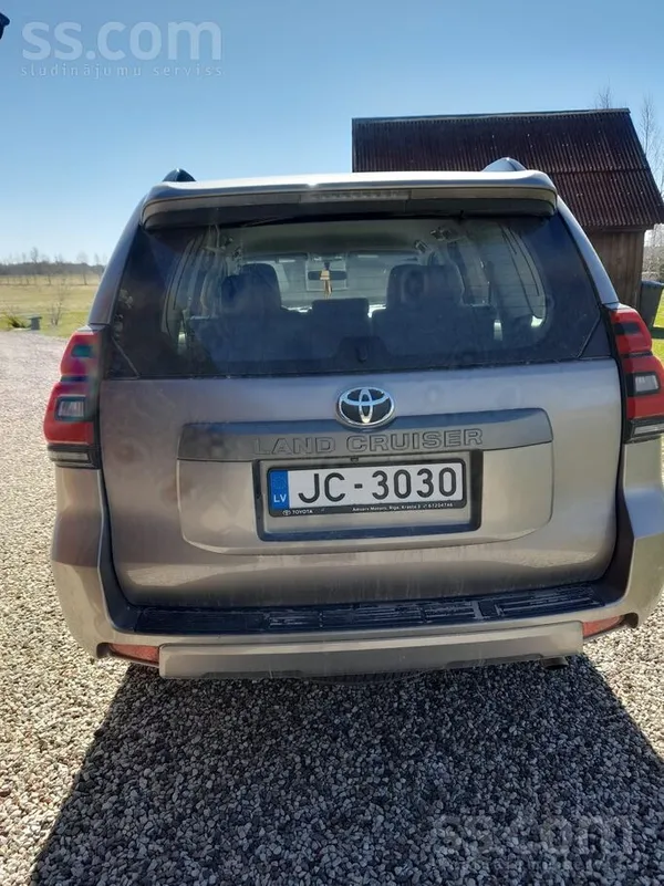 Toyota Mainot uzņēmuma darbības nozari, atvados no sava d