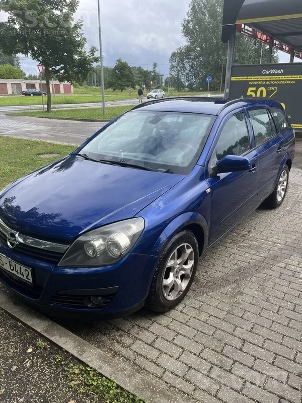 Opel Opelis kā Opelis pa veļuka cenu, rūc, brauc bremzē