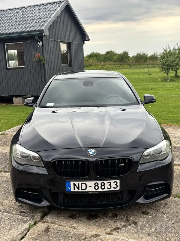 BMW BMW F10 535d M Pack 2011 Rwd 300+ ZS Downpipe Ļoti